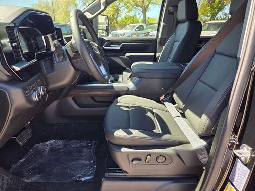 2026 GMC Sierra 2500 SLT