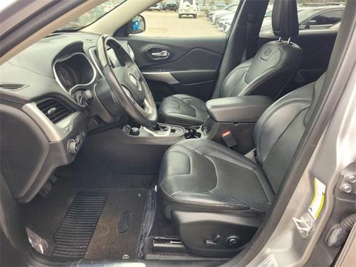 2016 Jeep Cherokee Overland