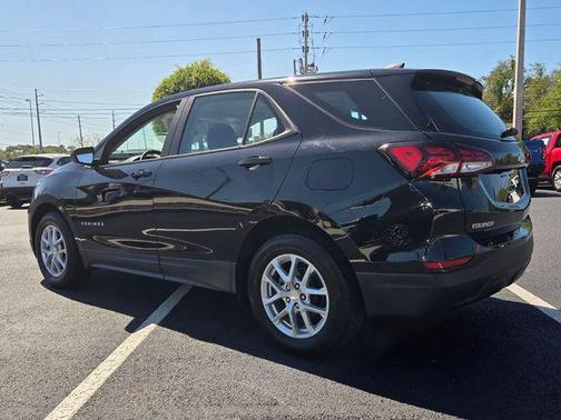 Mosaic Black Metallic 2023 Chevrolet Equinox LS