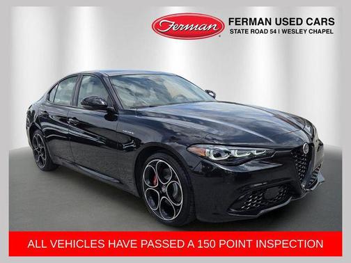 Vulcano Black Metallic 2025 Alfa Romeo Giulia AWD