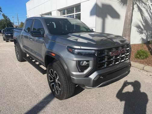 2023 GMC Canyon AT4
