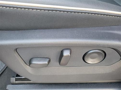 2026 GMC Yukon XL 4WD Elevation