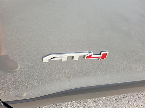 2023 GMC Acadia AWD AT4