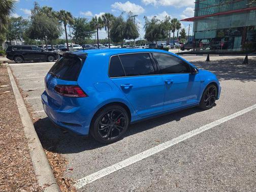 Cornflower Blue 2021 Volkswagen Golf GTI 2.0T SE DSG