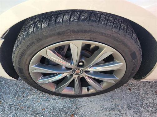 2015 Cadillac XTS Standard