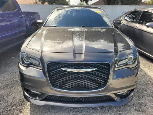 2018 Chrysler 300 S