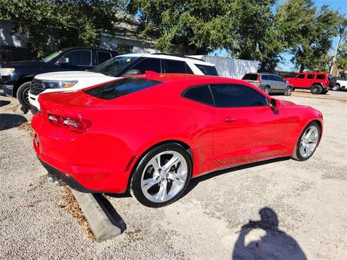 2022 Chevrolet Camaro RWD Coupe LT1