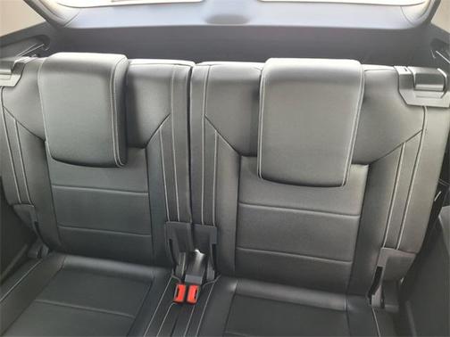 2023 Volkswagen Atlas 3.6L SE w/Technology