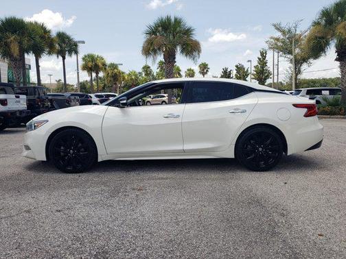 2017 Nissan Maxima 3.5 SR