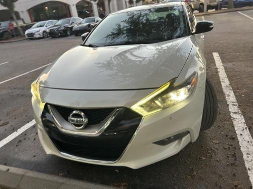 2017 Nissan Maxima 3.5 SR