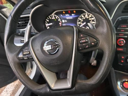 2017 Nissan Maxima 3.5 SR