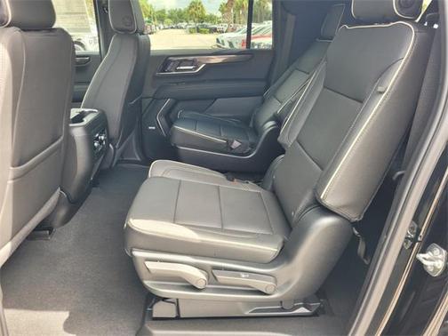 2025 GMC Yukon XL 4WD Elevation
