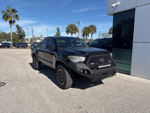 2018 Toyota Tacoma SR