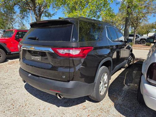 Havana Brown Metallic 2019 Chevrolet Traverse LT Cloth