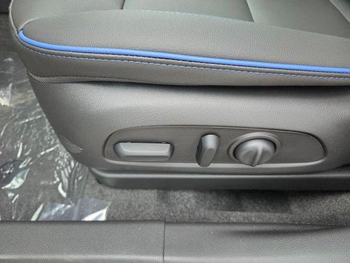 Summit White 2026 Buick Envista Sport Touring FWD