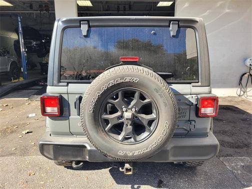 2020 Jeep Wrangler Unlimited Willys 4X4