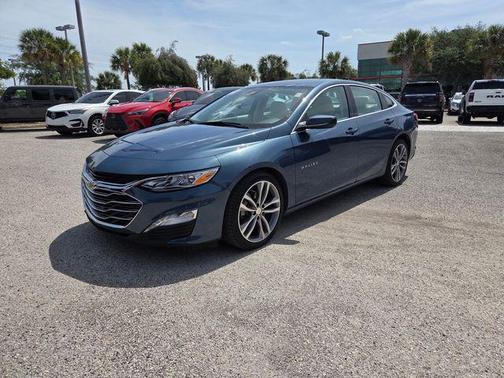 Lakeshore Blue Metallic 2024 Chevrolet Malibu FWD 2LT