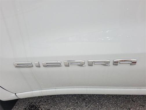 2025 GMC Sierra 1500 Pro