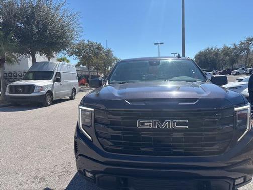 2022 GMC Sierra 1500 Elevation