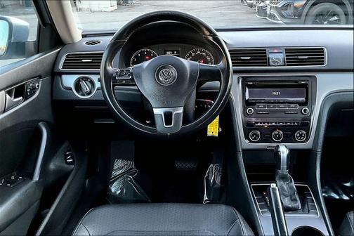 2015 Volkswagen Passat 1.8T S