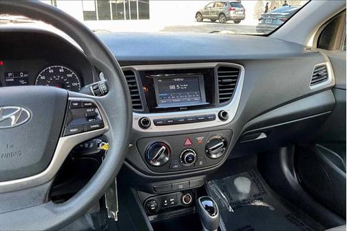 2021 Hyundai Accent SE