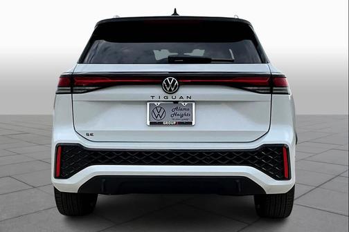 2026 Volkswagen Tiguan 2.0T SE R-Line Black