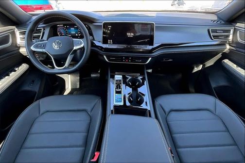 2026 Volkswagen Atlas Cross Sport 2.0T SEL