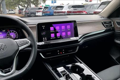 2026 Volkswagen Atlas 2.0T SEL Premium R-Line 4MOTION