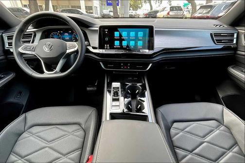 2026 Volkswagen Atlas Cross Sport 2.0T SE w/Technology