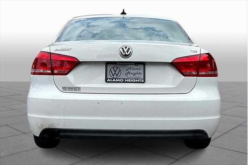2014 Volkswagen Passat 1.8T S