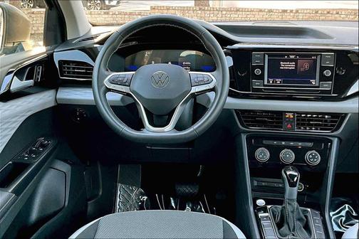 2024 Volkswagen Taos 1.5T S