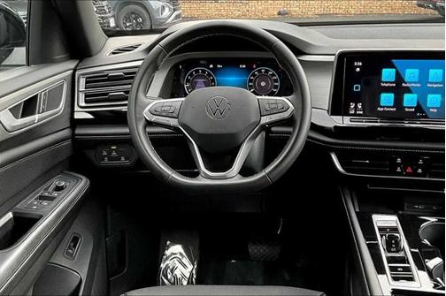2024 Volkswagen Atlas Cross Sport 2.0T SE w/Technology 4MOTION