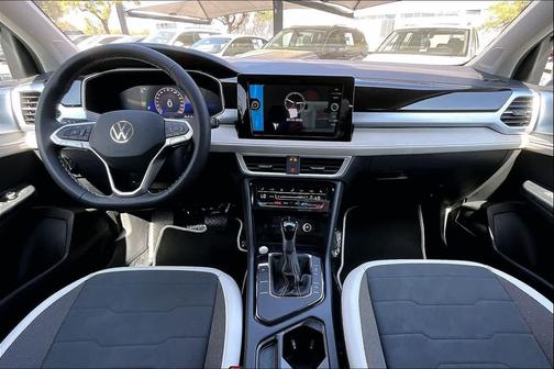 Pyrite Silver Metallic 2026 Volkswagen Taos SE
