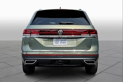 avocado green pearl 2026 Volkswagen Atlas 2.0T SE w/Technology