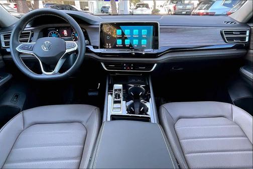 2026 Volkswagen Atlas 2.0T SEL