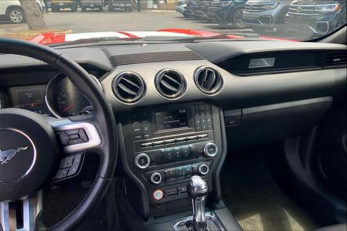 2016 Ford Mustang V6