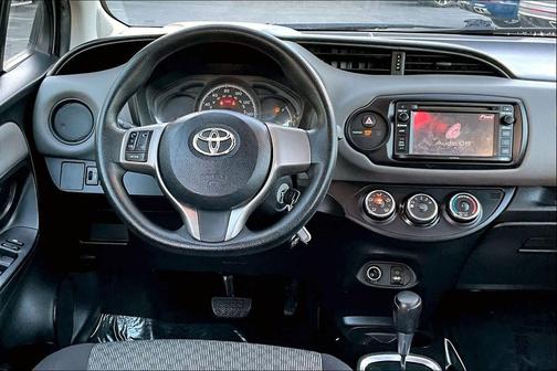 2015 Toyota Yaris L