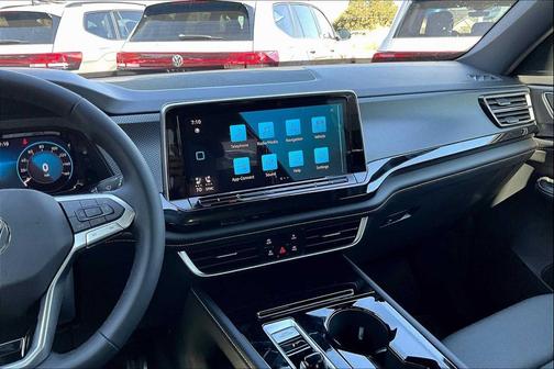 2026 Volkswagen Atlas Cross Sport 2.0T SEL