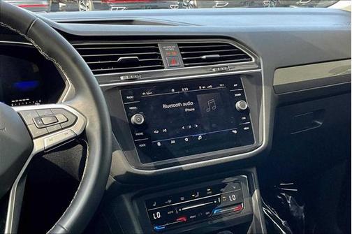 2024 Volkswagen Tiguan 2.0T SE 4MOTION