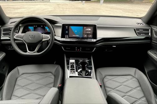 2024 Volkswagen Atlas Cross Sport 2.0T SE w/Technology