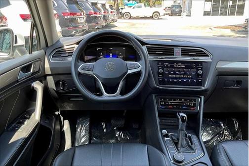 2024 Volkswagen Tiguan 2.0T SE 4MOTION