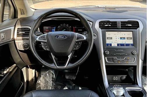 2020 Ford Fusion SEL