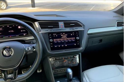 2020 Volkswagen Tiguan 2.0T SEL R-Line 4MOTION