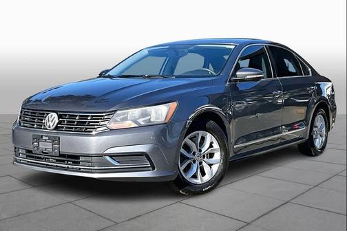 2017 Volkswagen Passat 1.8T S