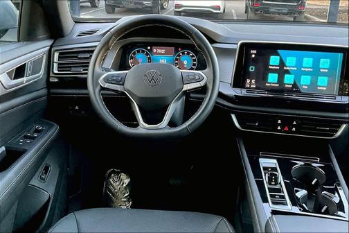 2025 Volkswagen Atlas Cross Sport 2.0T SE w/Technology