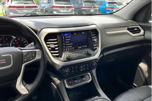 2023 GMC Acadia FWD SLT
