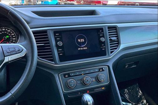 2021 Volkswagen Atlas Cross Sport 3.6L V6 SE w/Technology R-Line