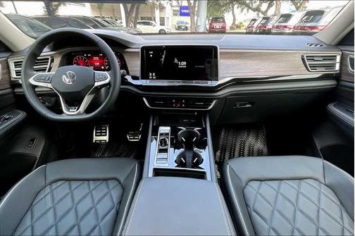 2025 Volkswagen Atlas 2.0T SEL Premium R-Line 4MOTION