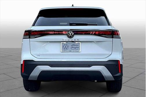 2025 Volkswagen Tiguan 2.0T SE