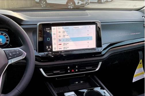 2025 Volkswagen Atlas Cross Sport 2.0T SEL Premium